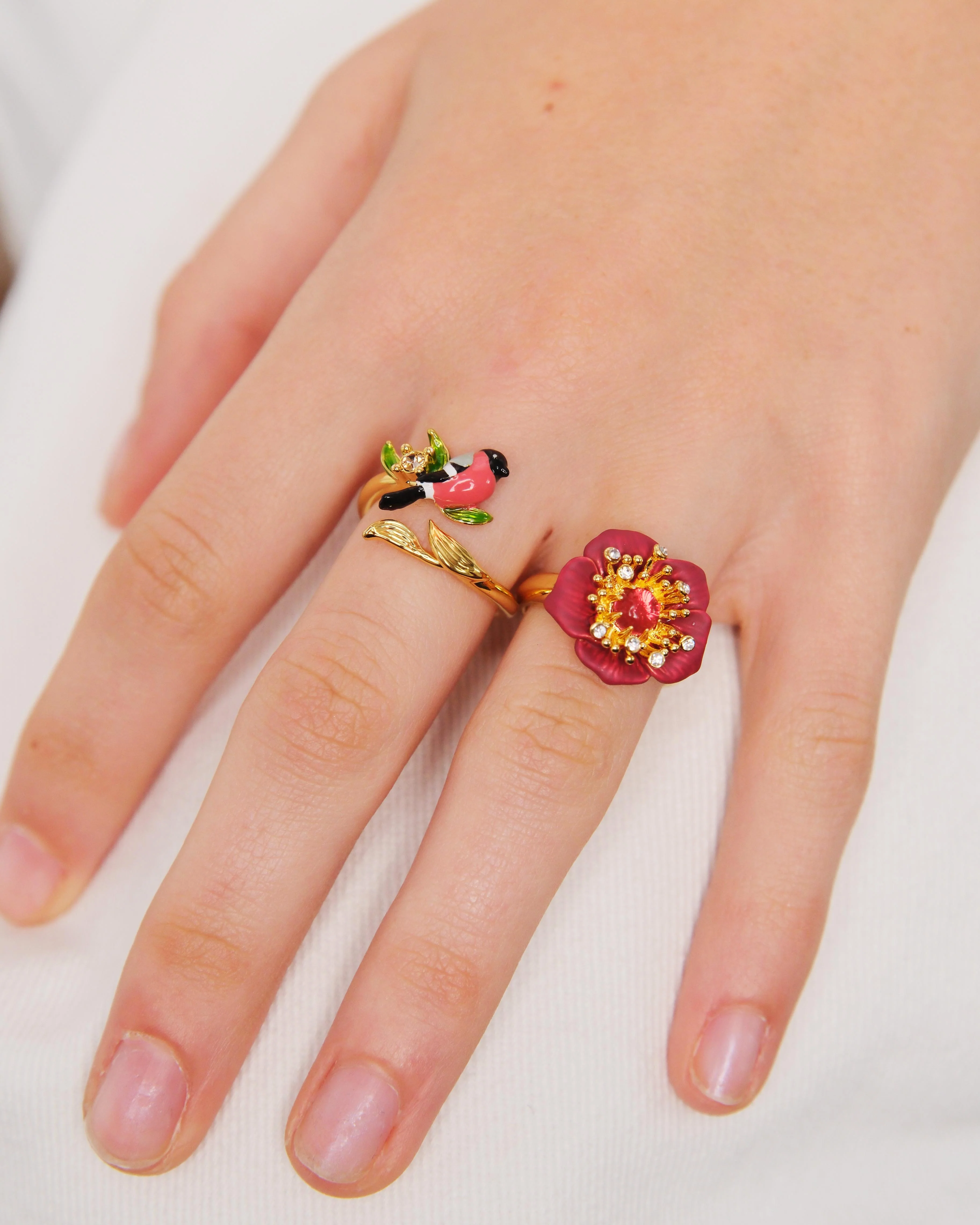 Bague fine fleur d'hellébore rouge - Image 2