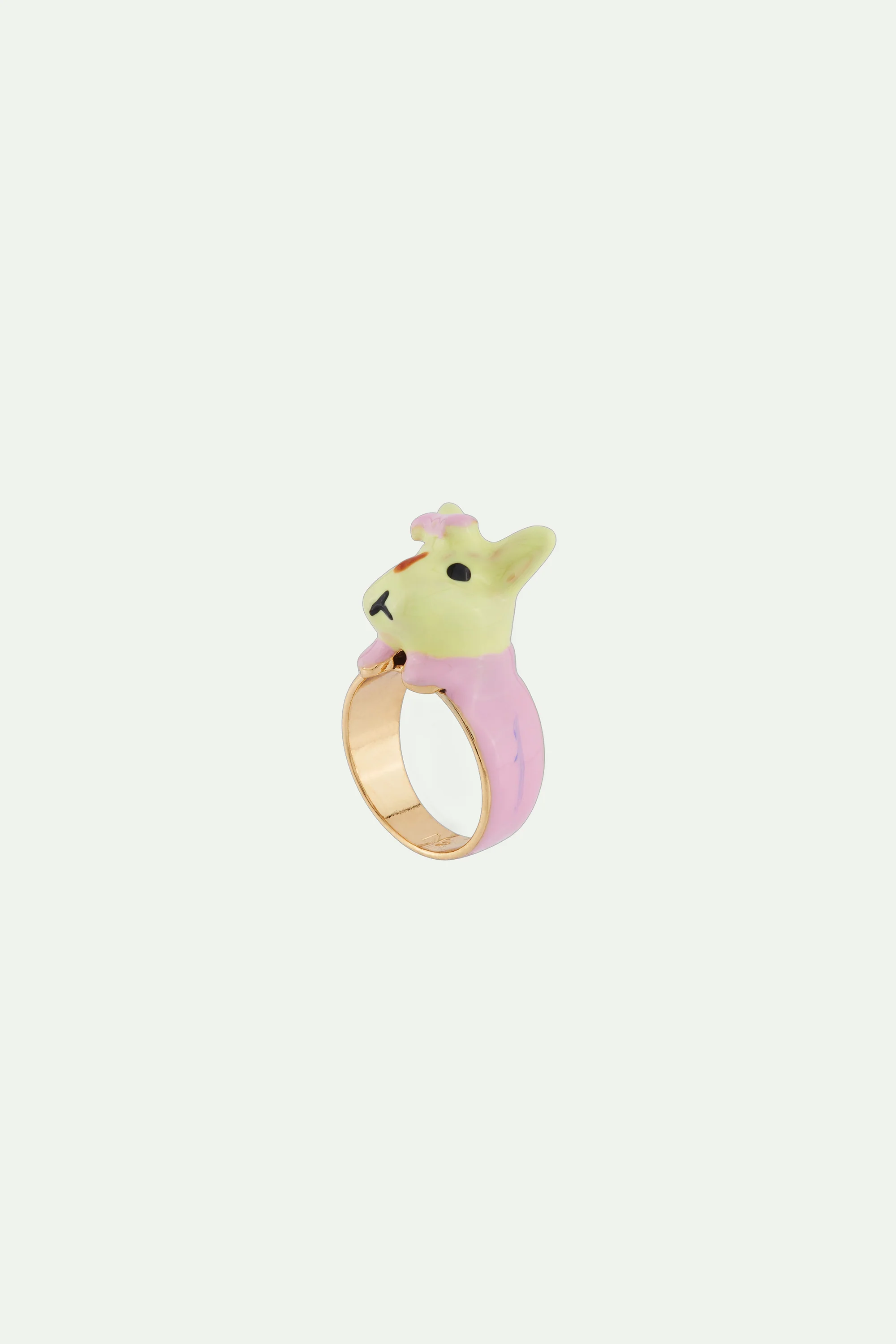 Bague lapine en tenue d'écolière