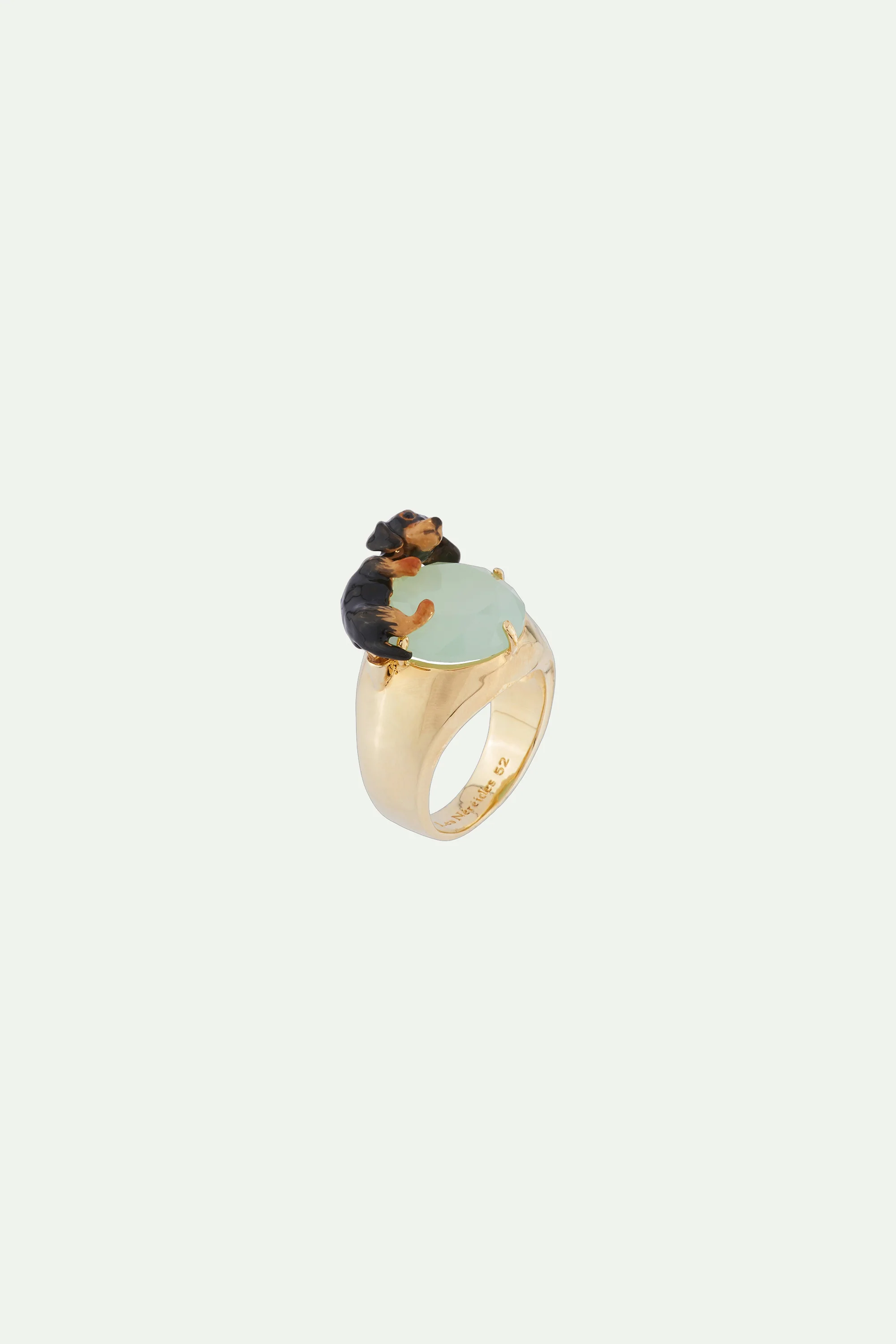 Bague petit teckel allongé sur verre taillé