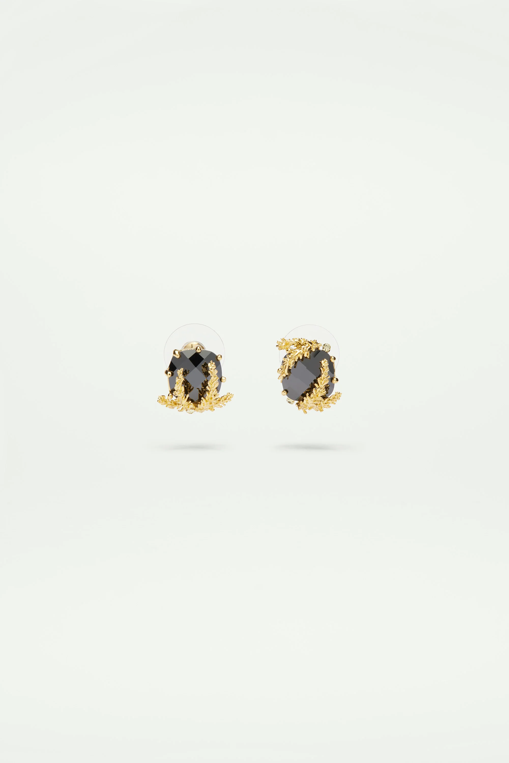 Boucles d'oreilles Fleurs de patchouli et verre noir facetté