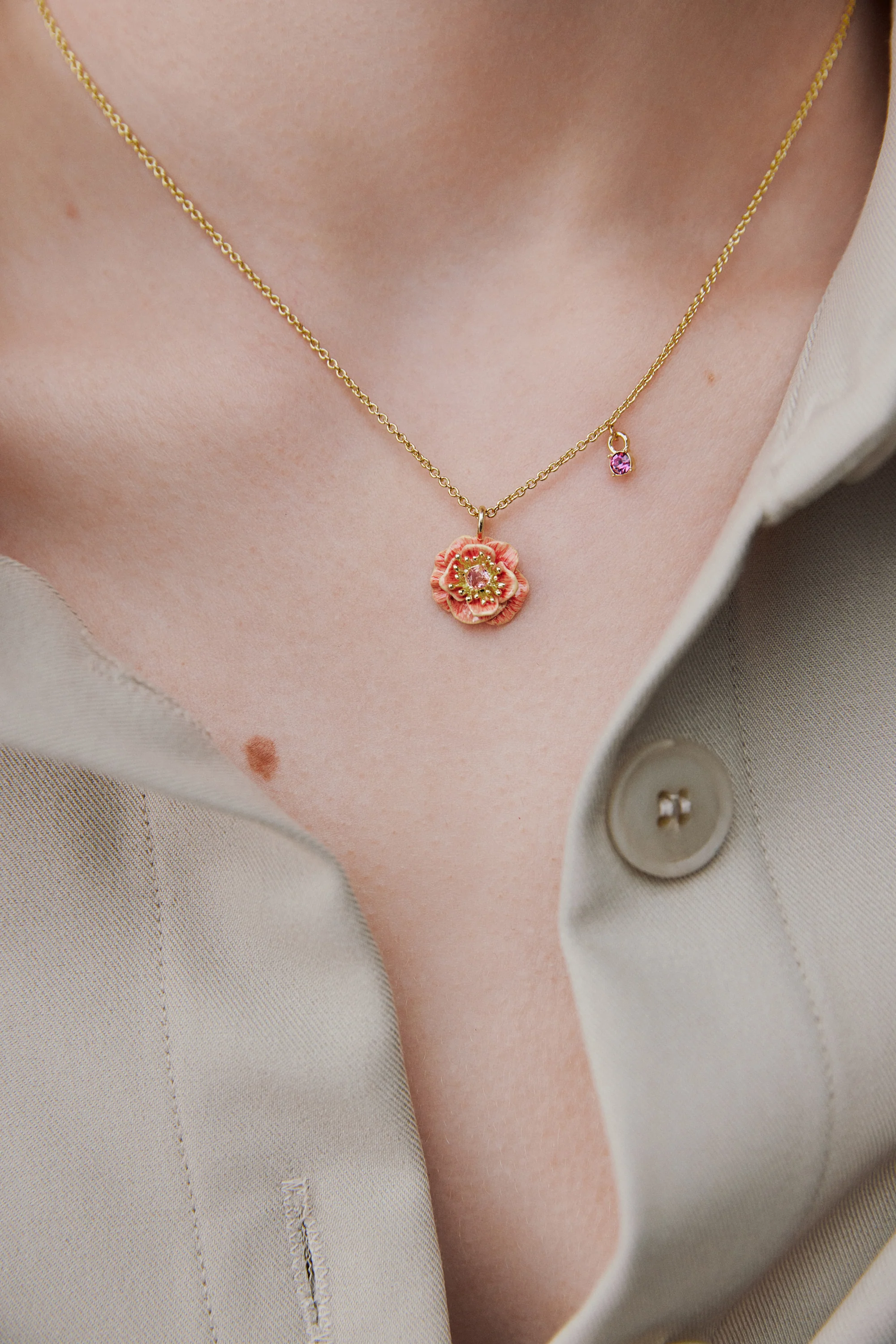 Collier pendentif anémone rose et cristal - Image 2