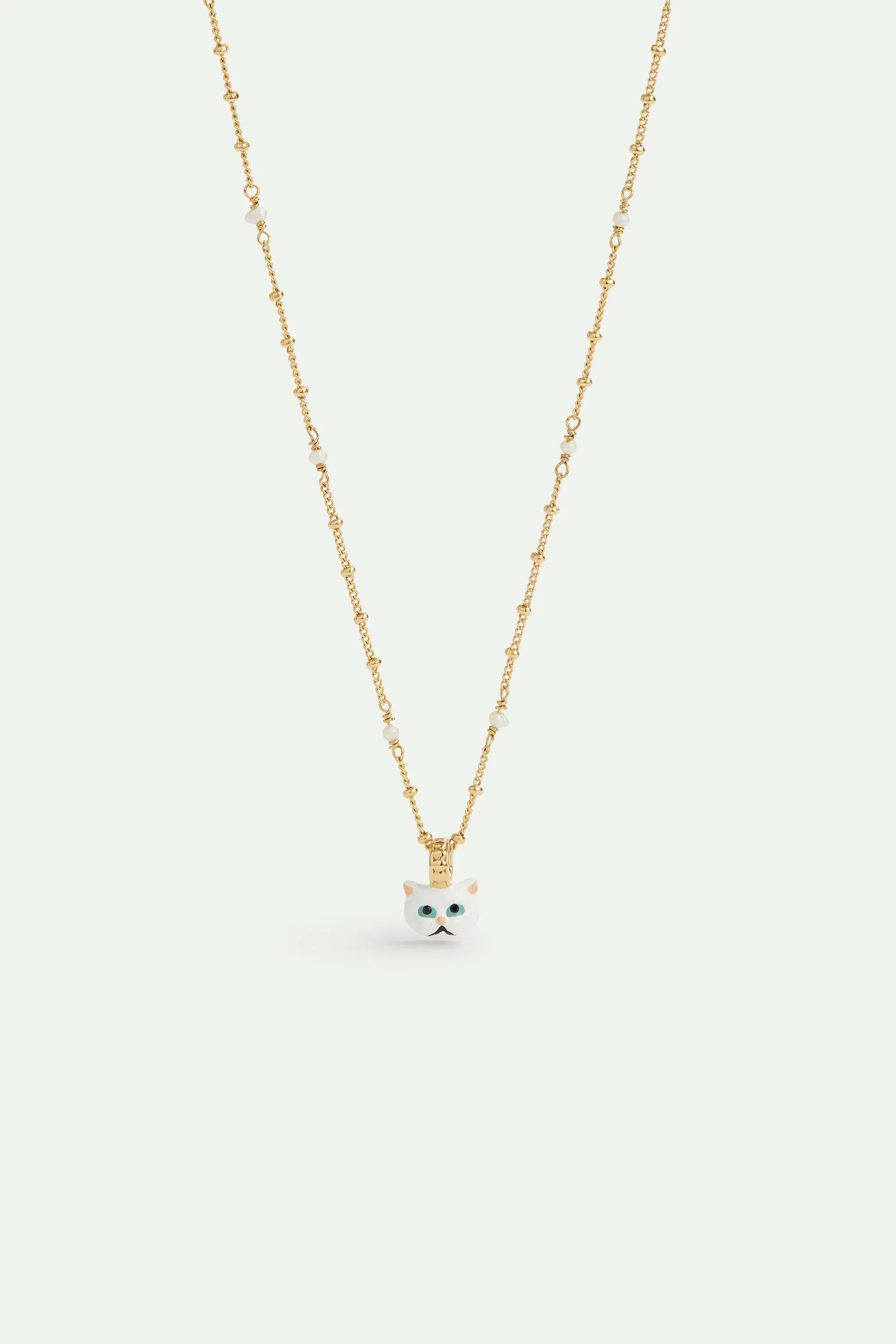 Collier pendentif perlé chat blanc