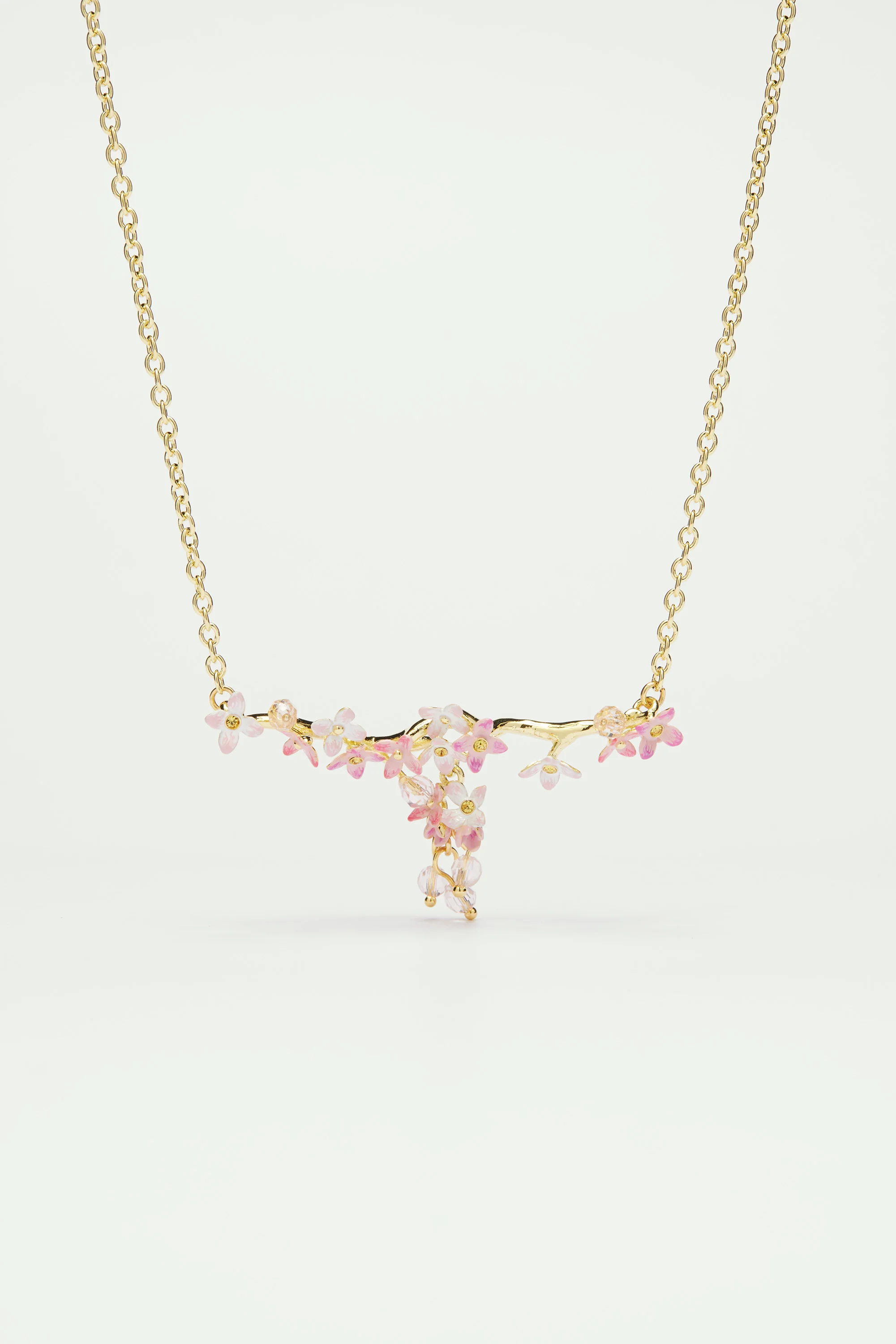Collier plastron fleurs de lilas