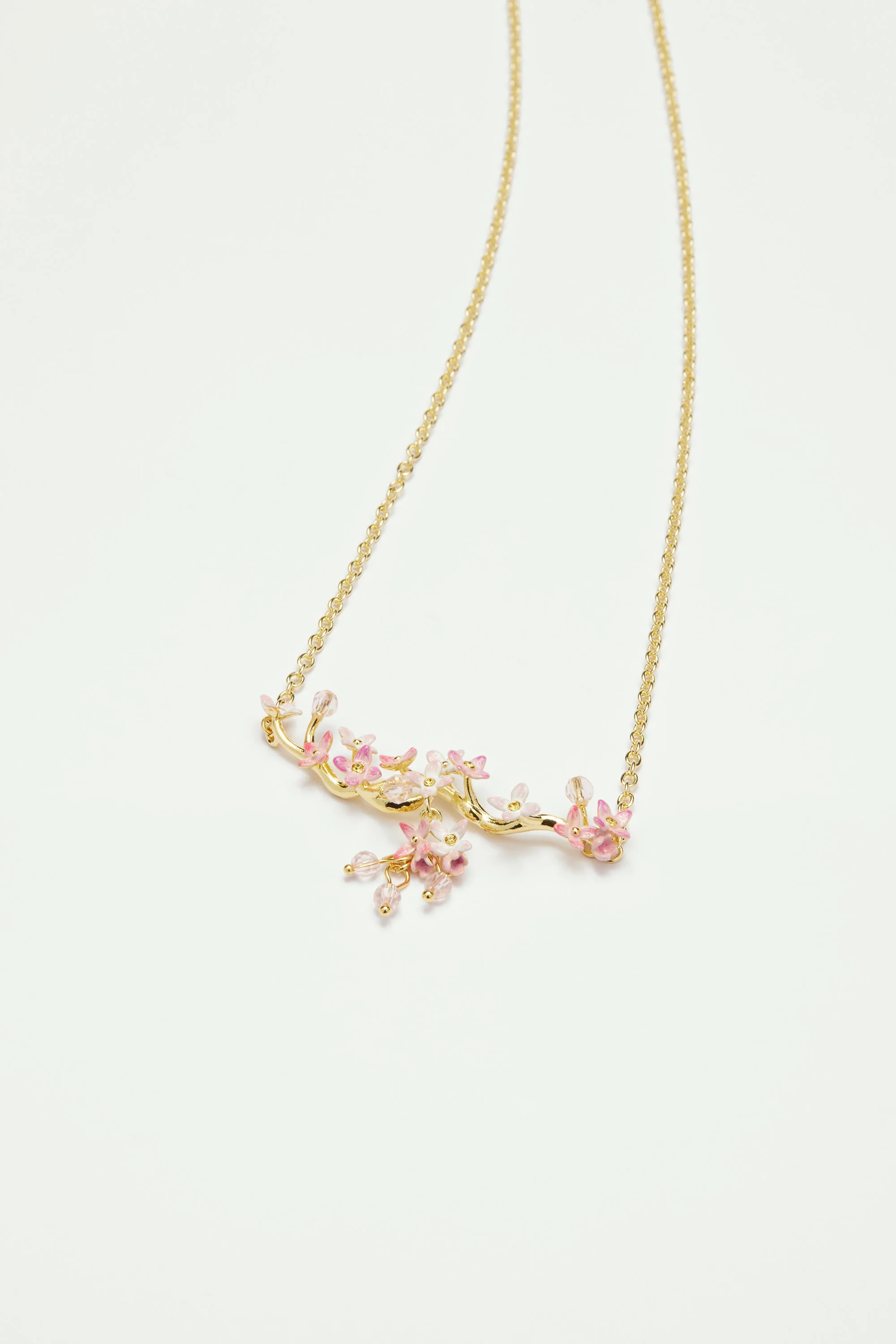 Collier plastron fleurs de lilas - Image 3