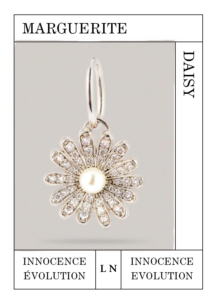 Pendentif Marguerite argentée, Innocence et Évolution - Image 2